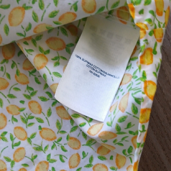 Lands' End Yellow Lemon-Print Sleeveless Button Front Top - Picture 5 of 6